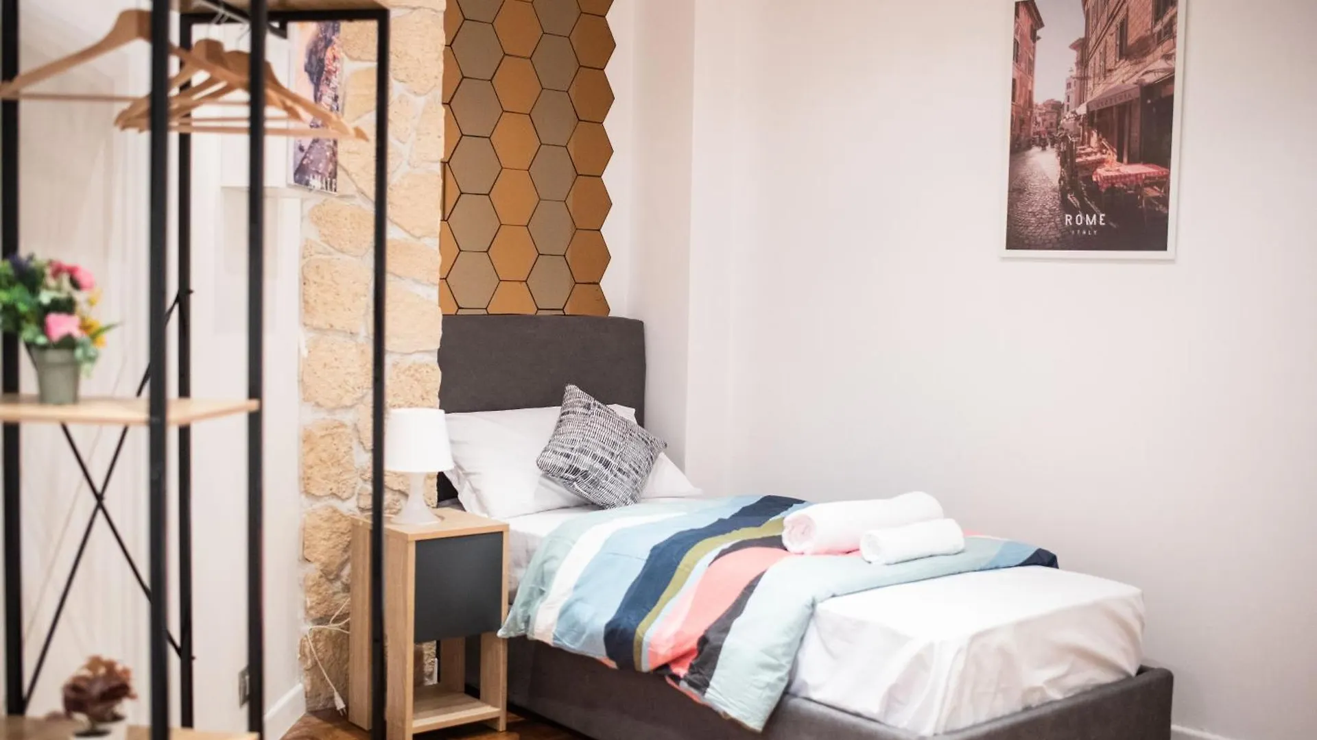 Lusitiny Apartment Roma 0*,  Italia